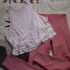 Workout top and leggings